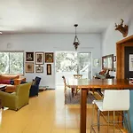 Frishman Beach 2Br Full Of Art And Light